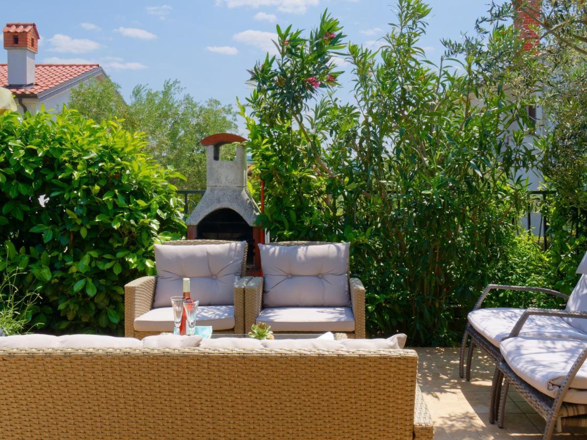 Holiday Home Nevenka Buje Dış mekan fotoğraf