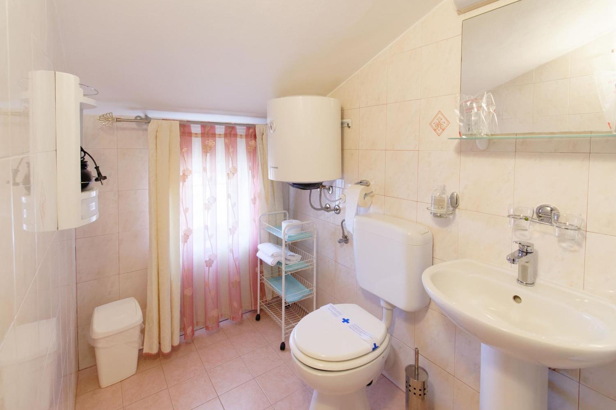 Holiday Home Nevenka Buje Oda fotoğraf